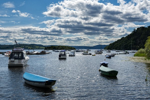 What are some budget-friendly activities for families near Loch Lomond?